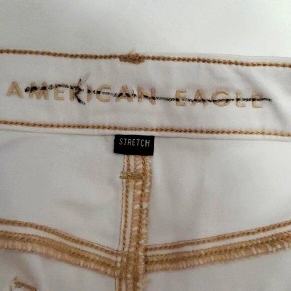 HOST PICK NWOT American Eagle Trendy Boho Chic Off White Wide Leg Cropped Jeans - Picture 11 of 15